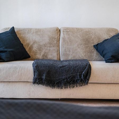 Roma 23, Smartstay Роцано Екстериор снимка