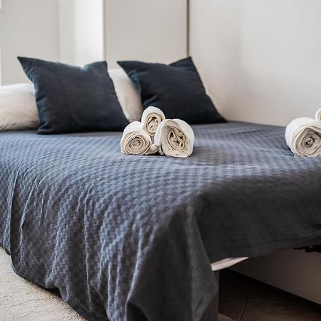 Roma 23, Smartstay Роцано Екстериор снимка
